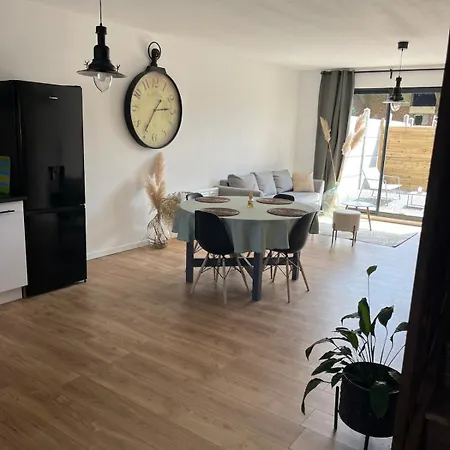 Maison Pour 4 Personnes Proche Du Velodrome Aveluy